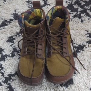 Brown and Tan Lems